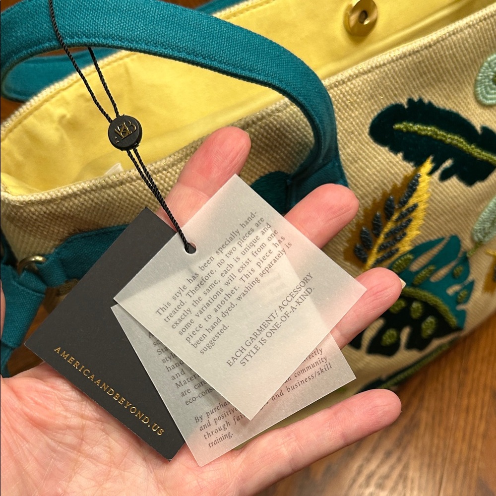 NWT America and Beyond Jungle Forestry Hand Beaded Tote - Yellow and Green - Picture 8 of 16